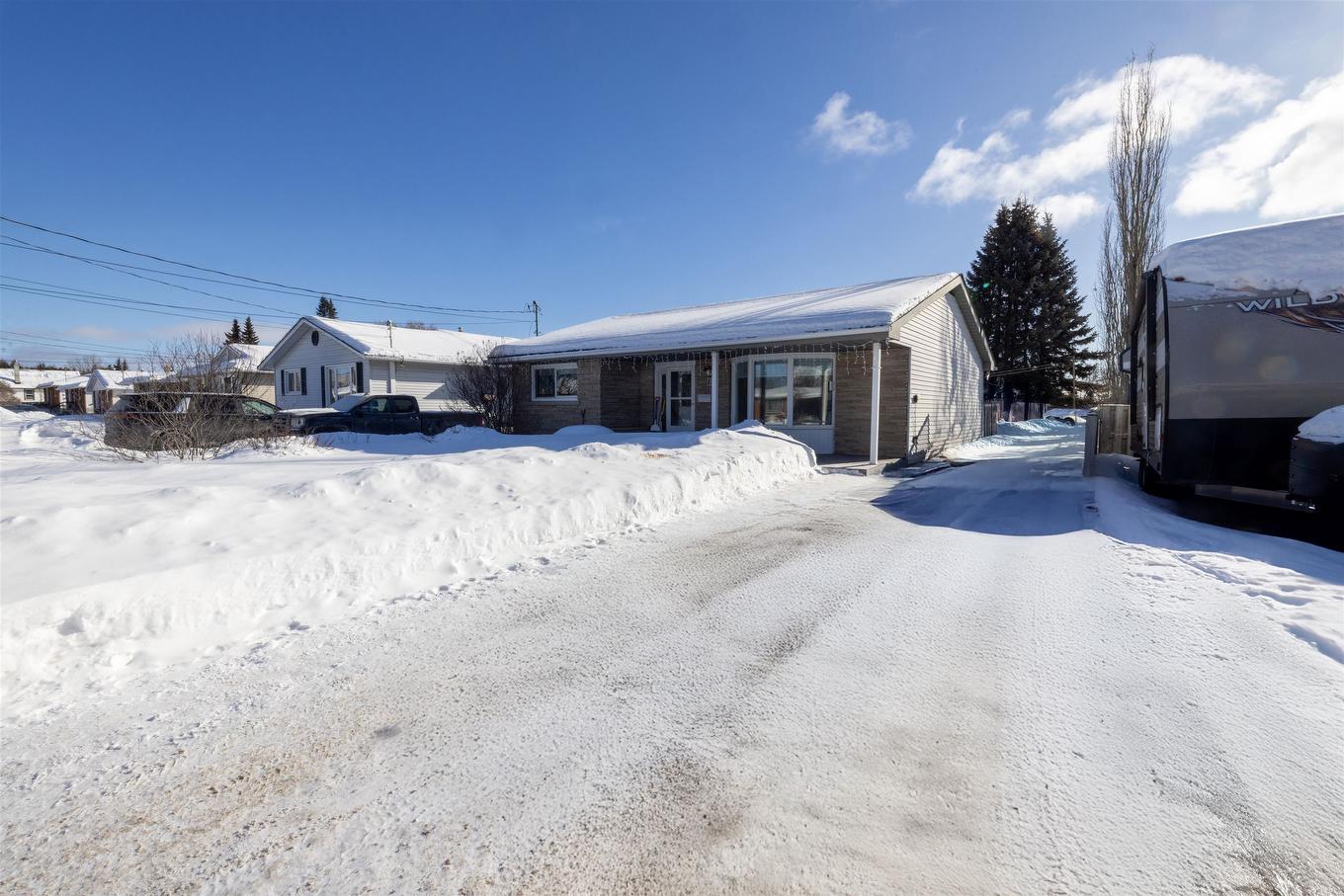239 Dublin Avenue, Thunder Bay, ON - Outdoor