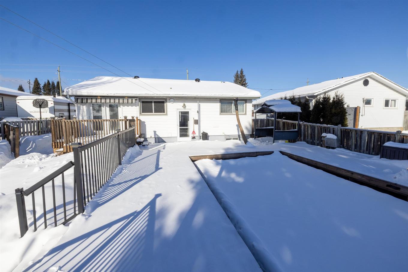 239 Dublin Avenue, Thunder Bay, ON - Outdoor With Exterior