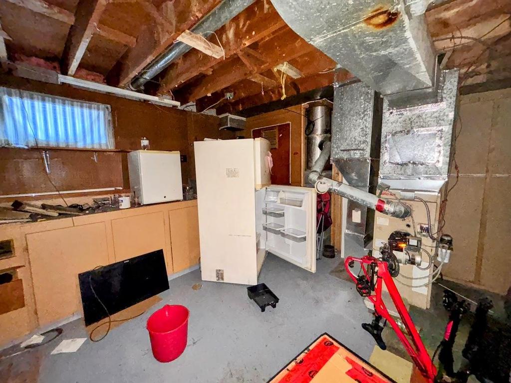 7 Mona Drive, Manitouwadge, ON - Indoor Photo Showing Basement