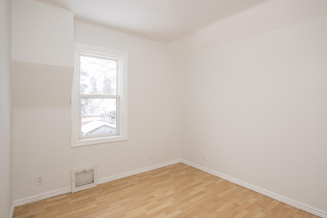 824 Finlayson Street, Thunder Bay, ON - Indoor Photo Showing Other Room
