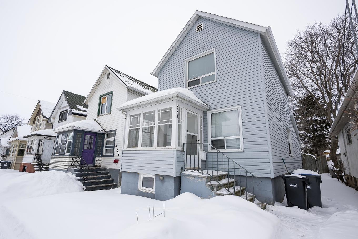 824 Finlayson Street, Thunder Bay, ON - Outdoor With Facade