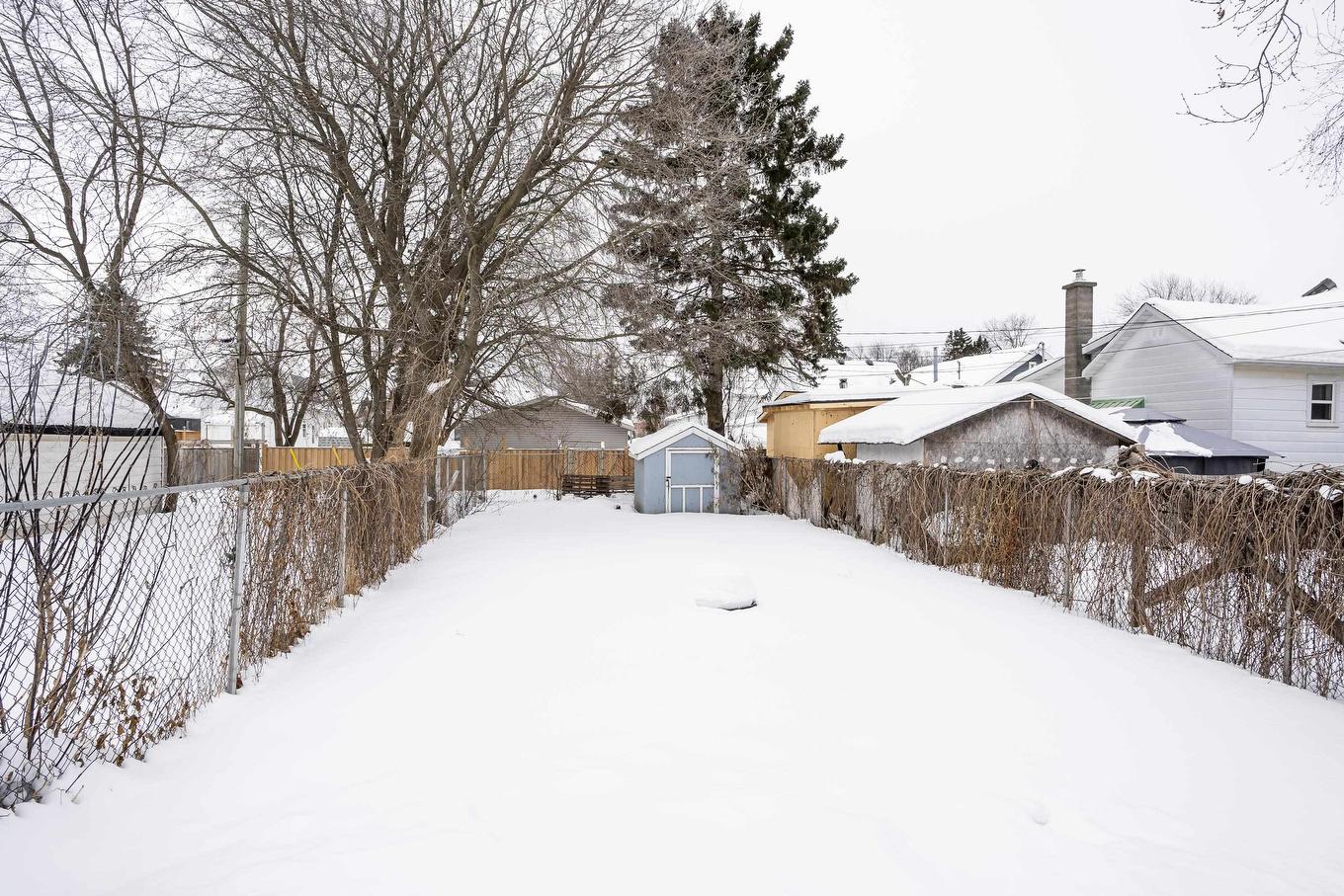 824 Finlayson Street, Thunder Bay, ON - Outdoor