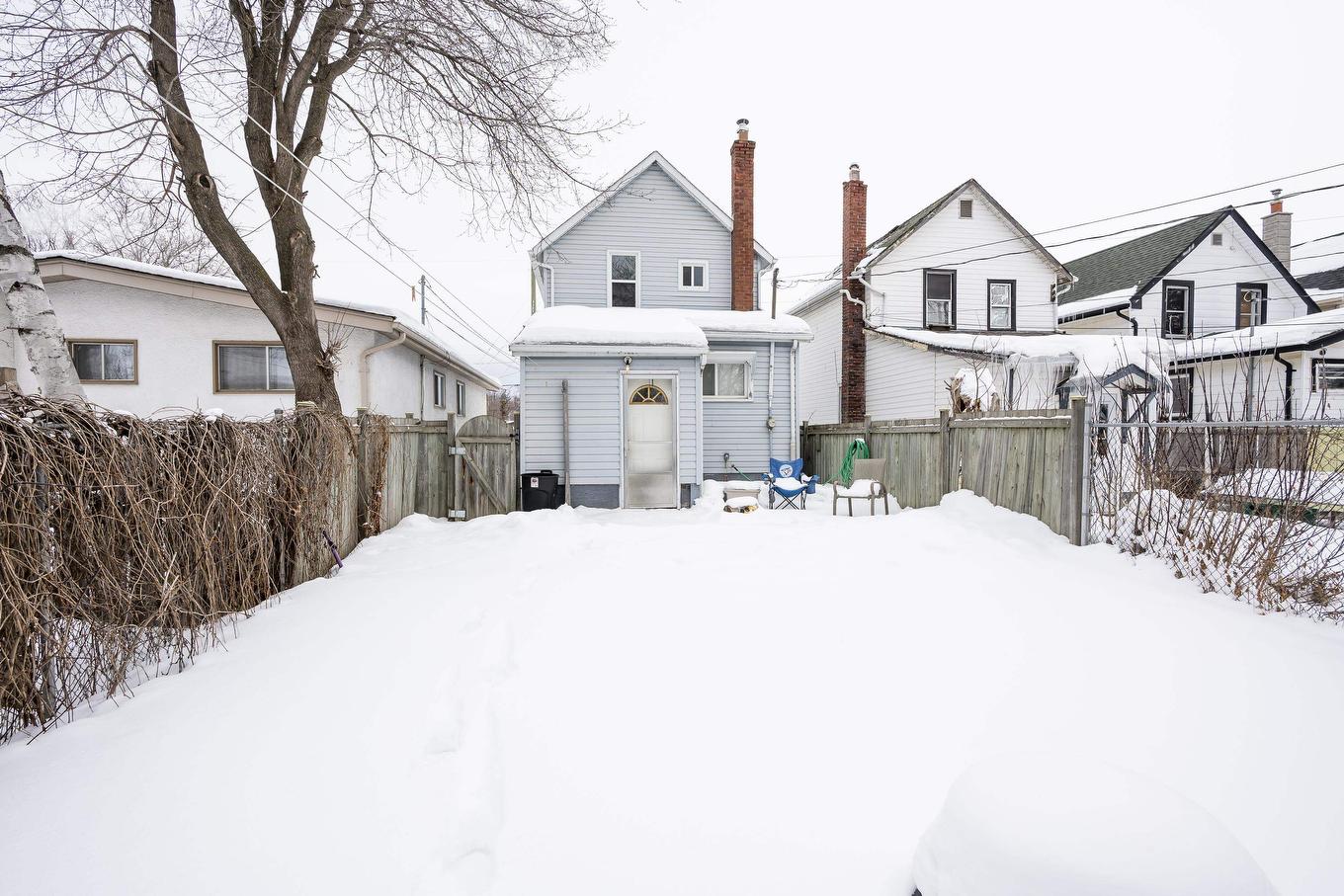 824 Finlayson Street, Thunder Bay, ON - Outdoor