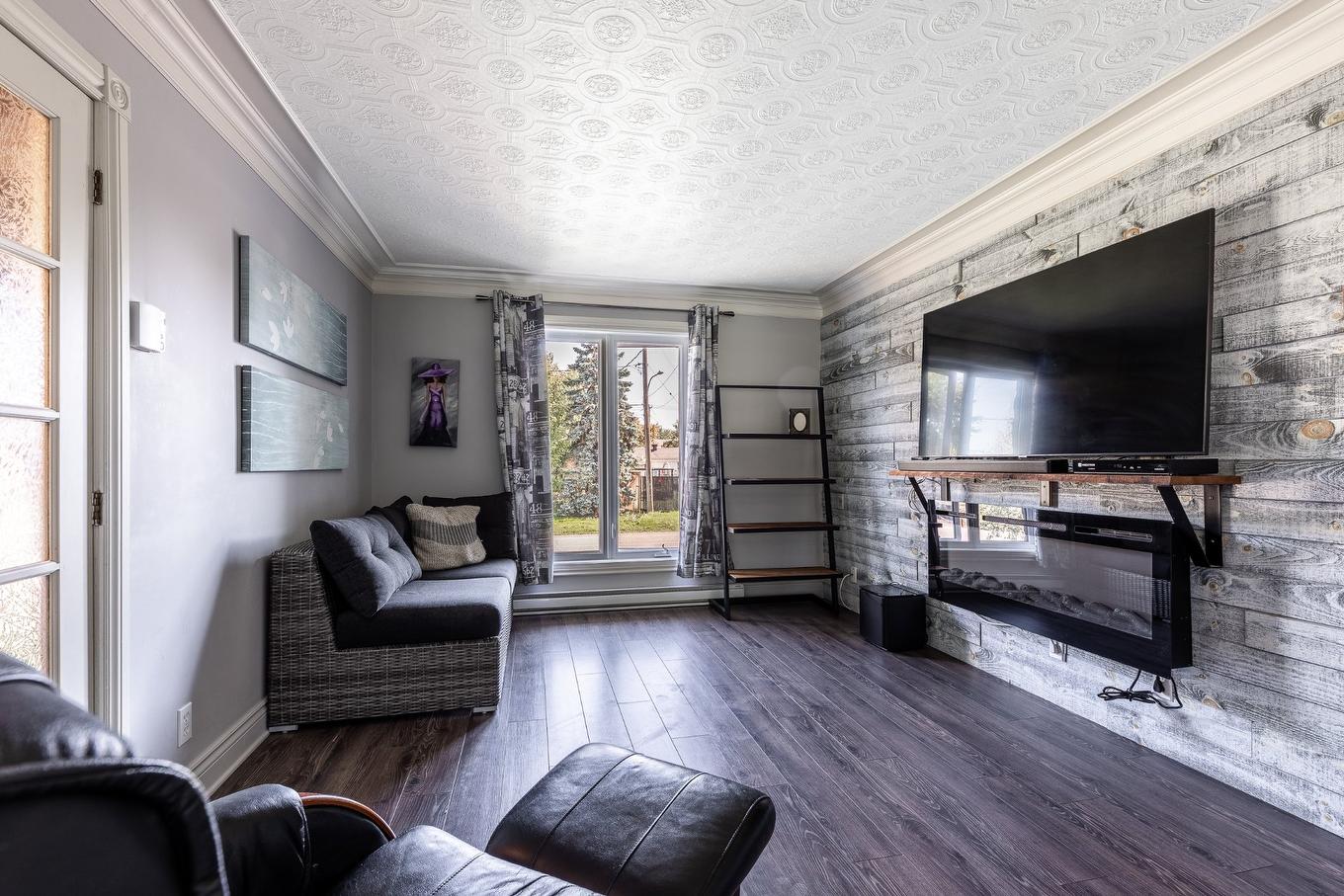 Salon - 633 - 637 Rue Philibert-Contant, Saint-Jean-Sur-Richelieu, QC - Indoor Photo Showing Living Room