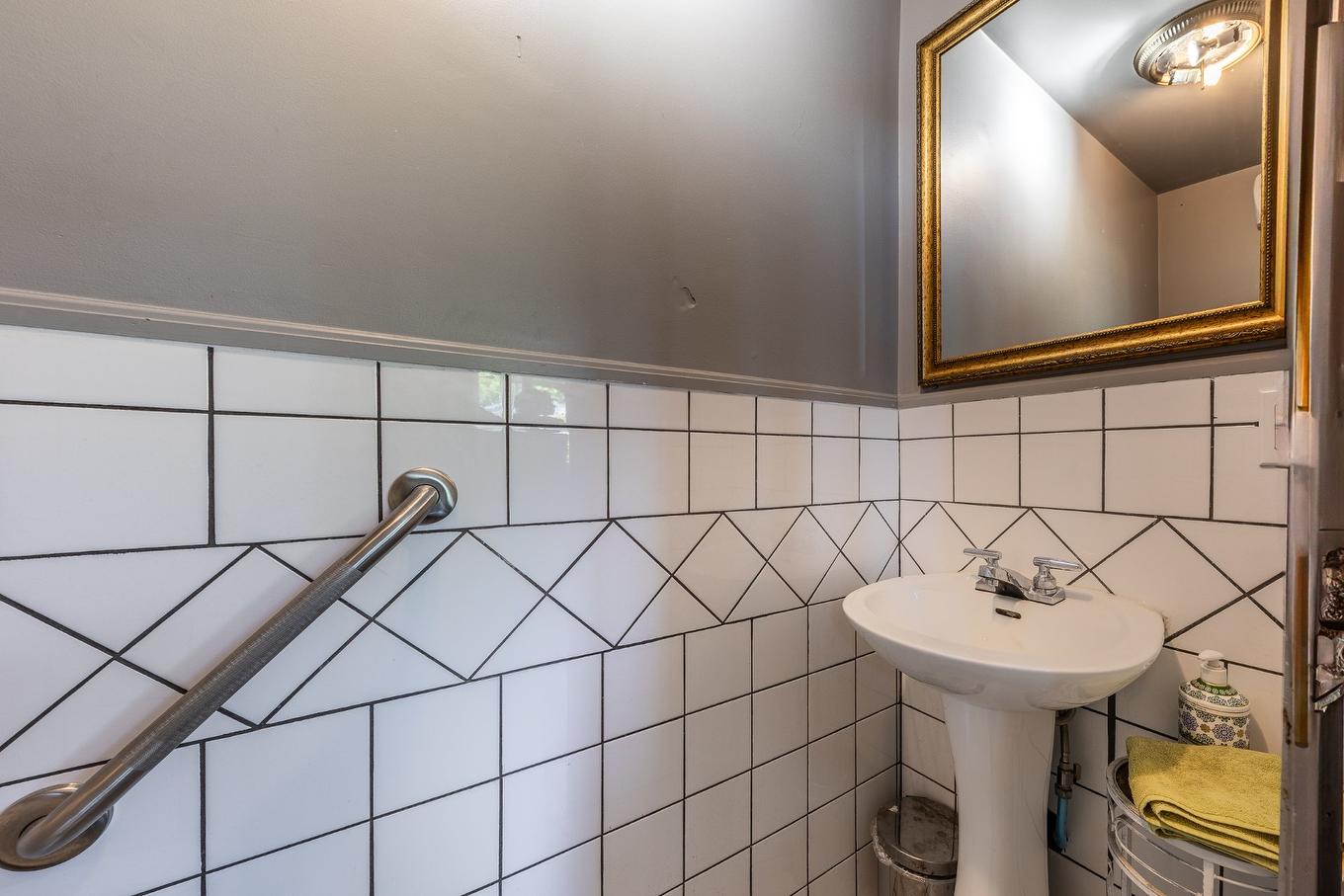 Salle de bains - 633 - 637 Rue Philibert-Contant, Saint-Jean-Sur-Richelieu, QC - Indoor Photo Showing Other Room