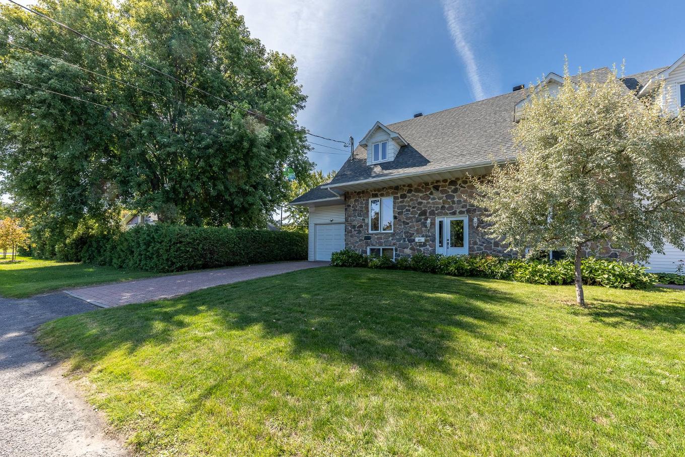 Façade - 633 - 637 Rue Philibert-Contant, Saint-Jean-Sur-Richelieu, QC - Outdoor