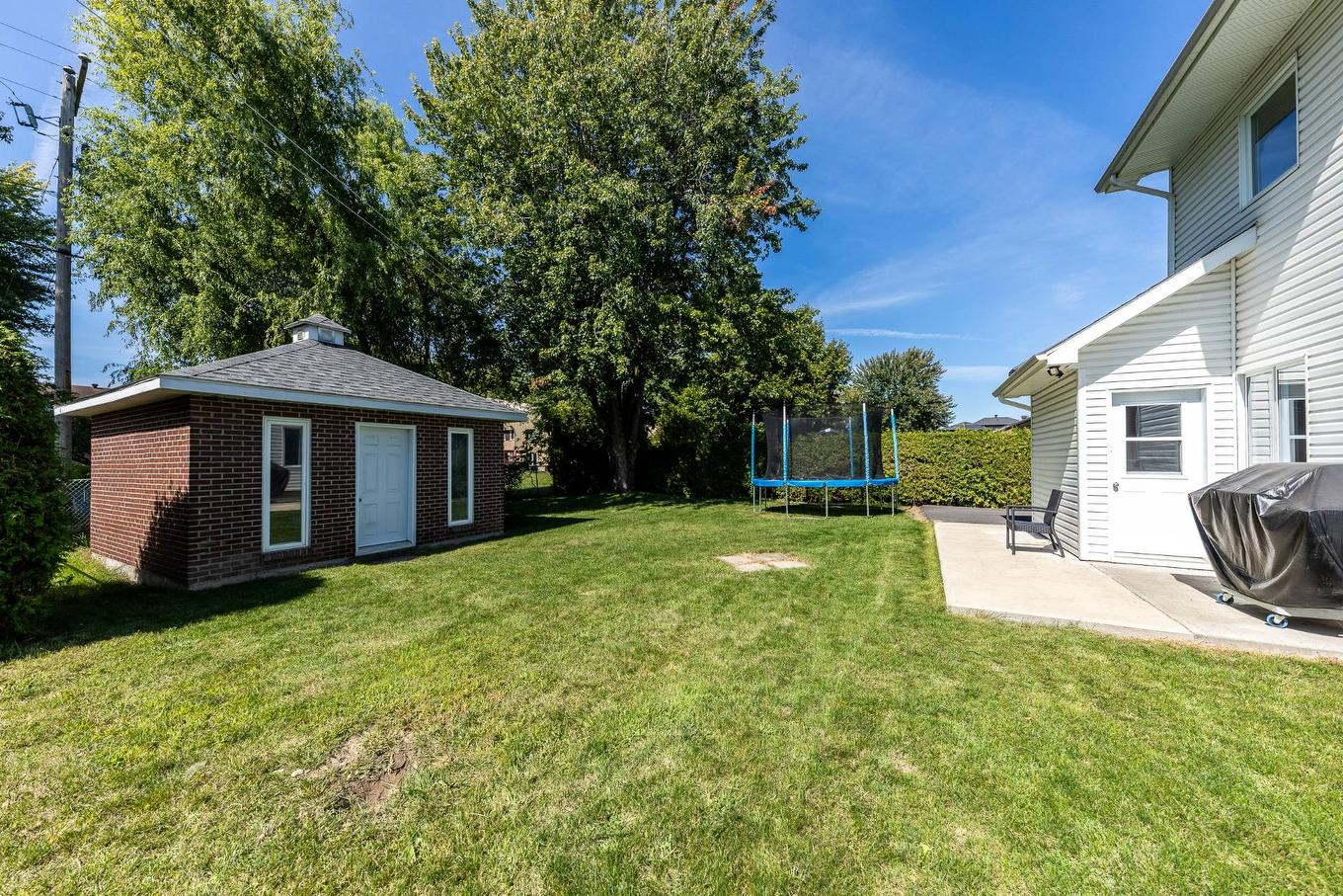 Cour - 633 - 637 Rue Philibert-Contant, Saint-Jean-Sur-Richelieu, QC - Outdoor