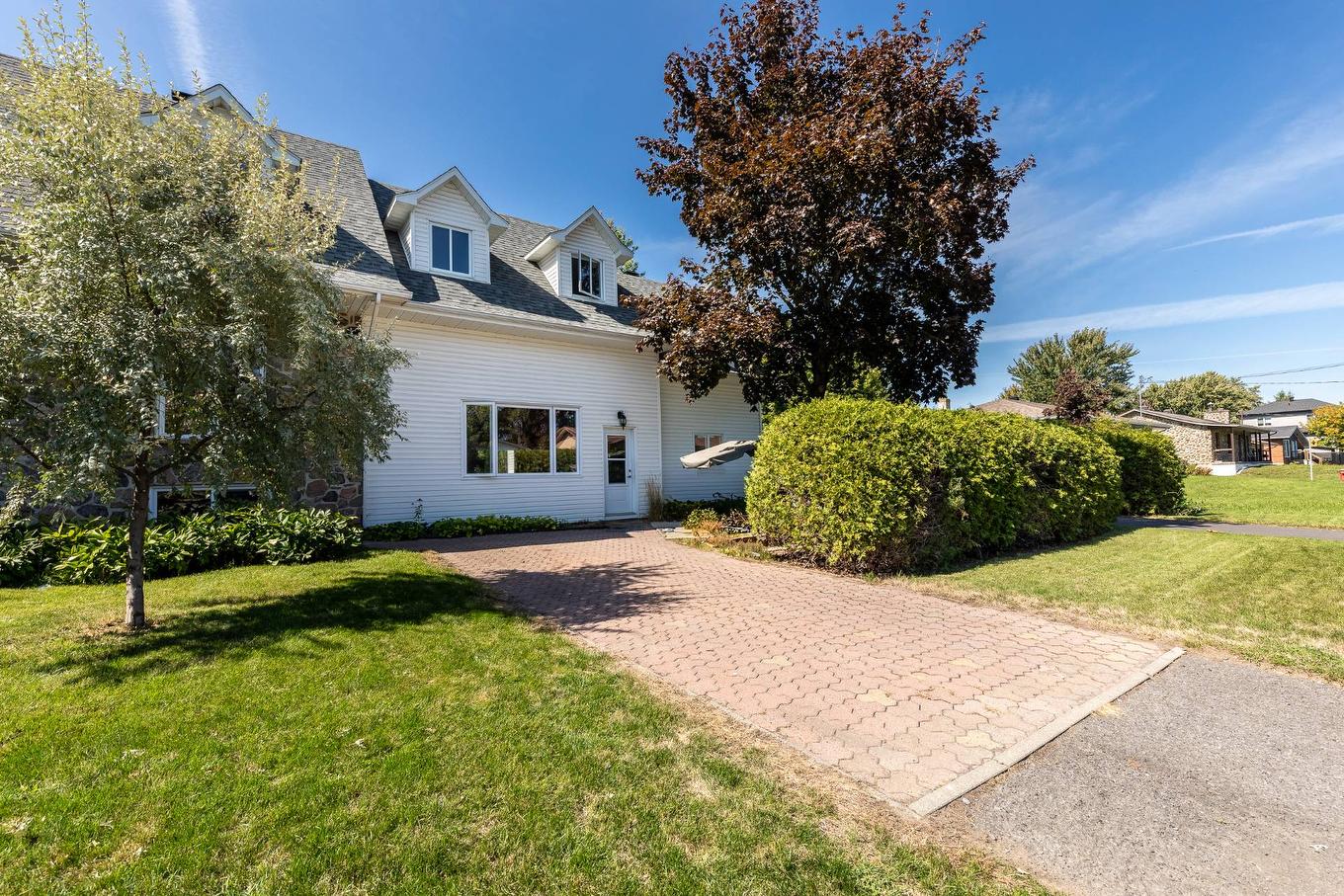 Façade - 633 - 637 Rue Philibert-Contant, Saint-Jean-Sur-Richelieu, QC - Outdoor