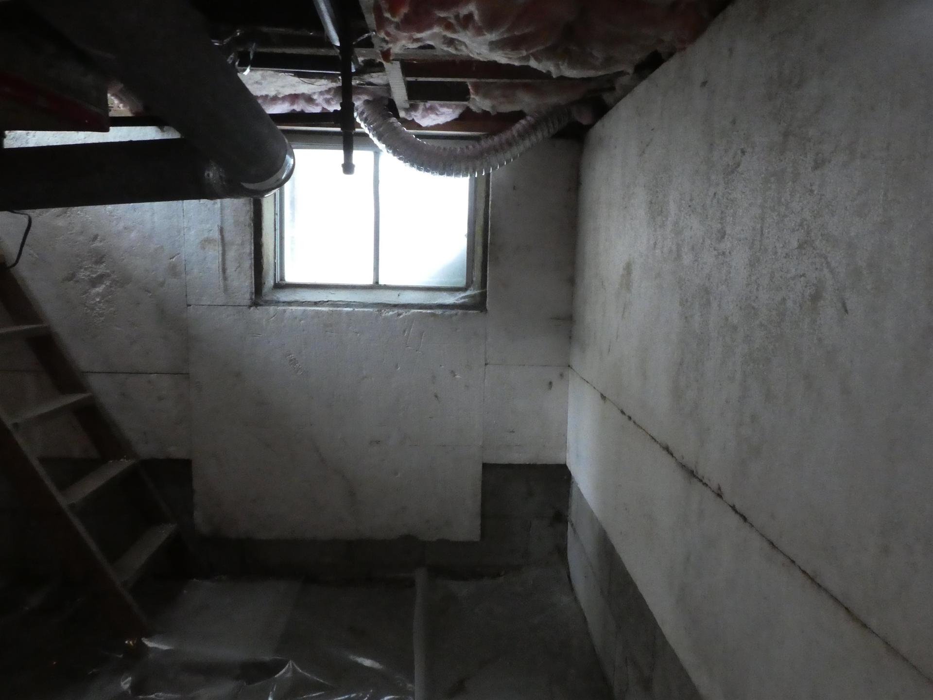 914 First St E, Geraldton, ON - Indoor Photo Showing Basement