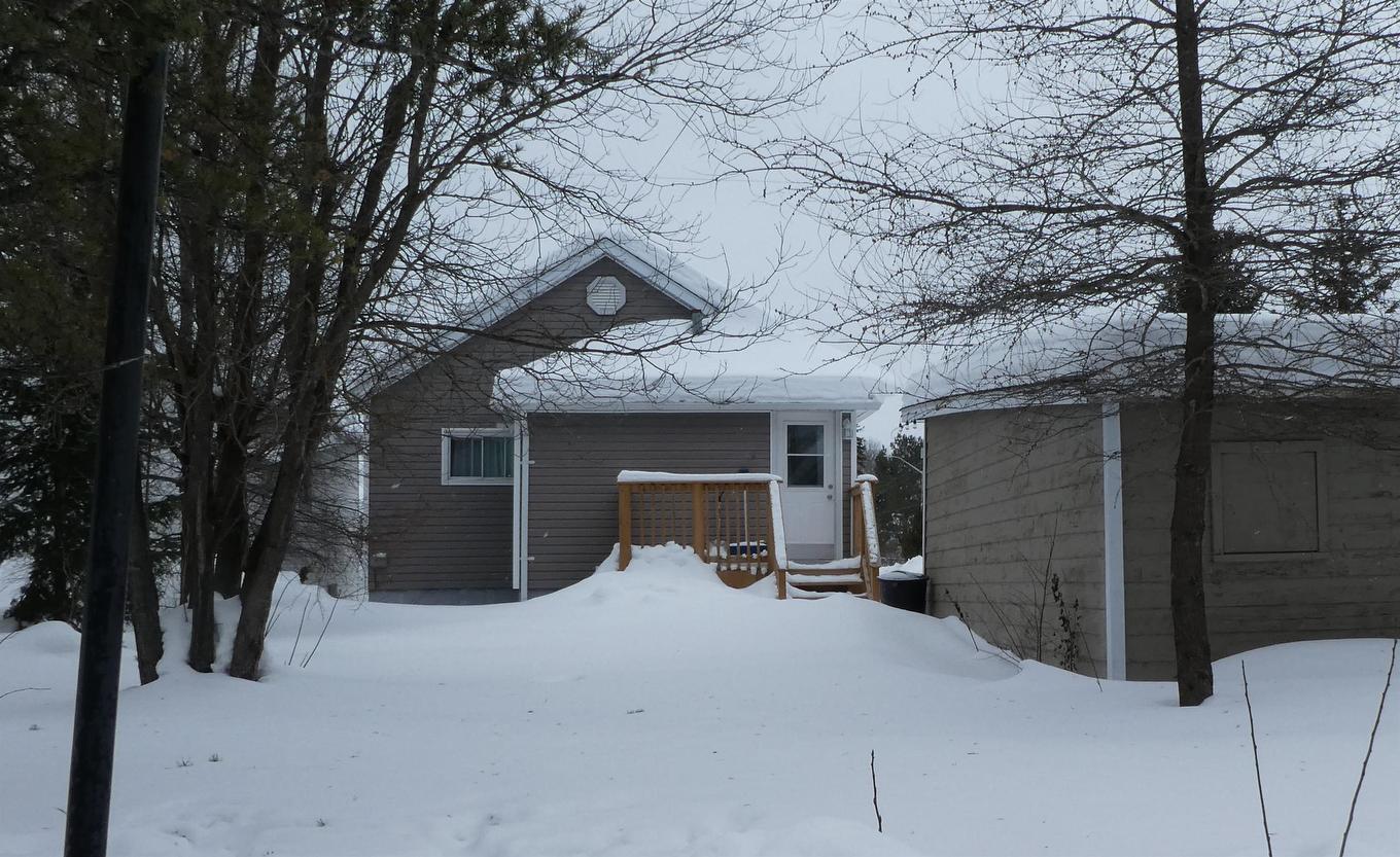 914 First St E, Geraldton, ON - Outdoor