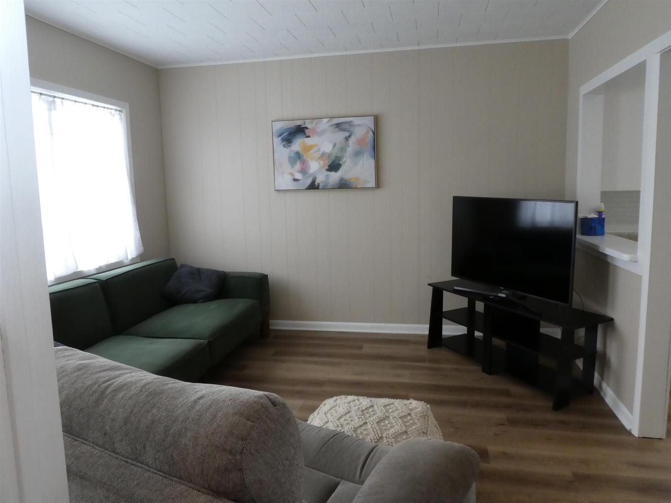 914 First St E, Geraldton, ON - Indoor Photo Showing Living Room
