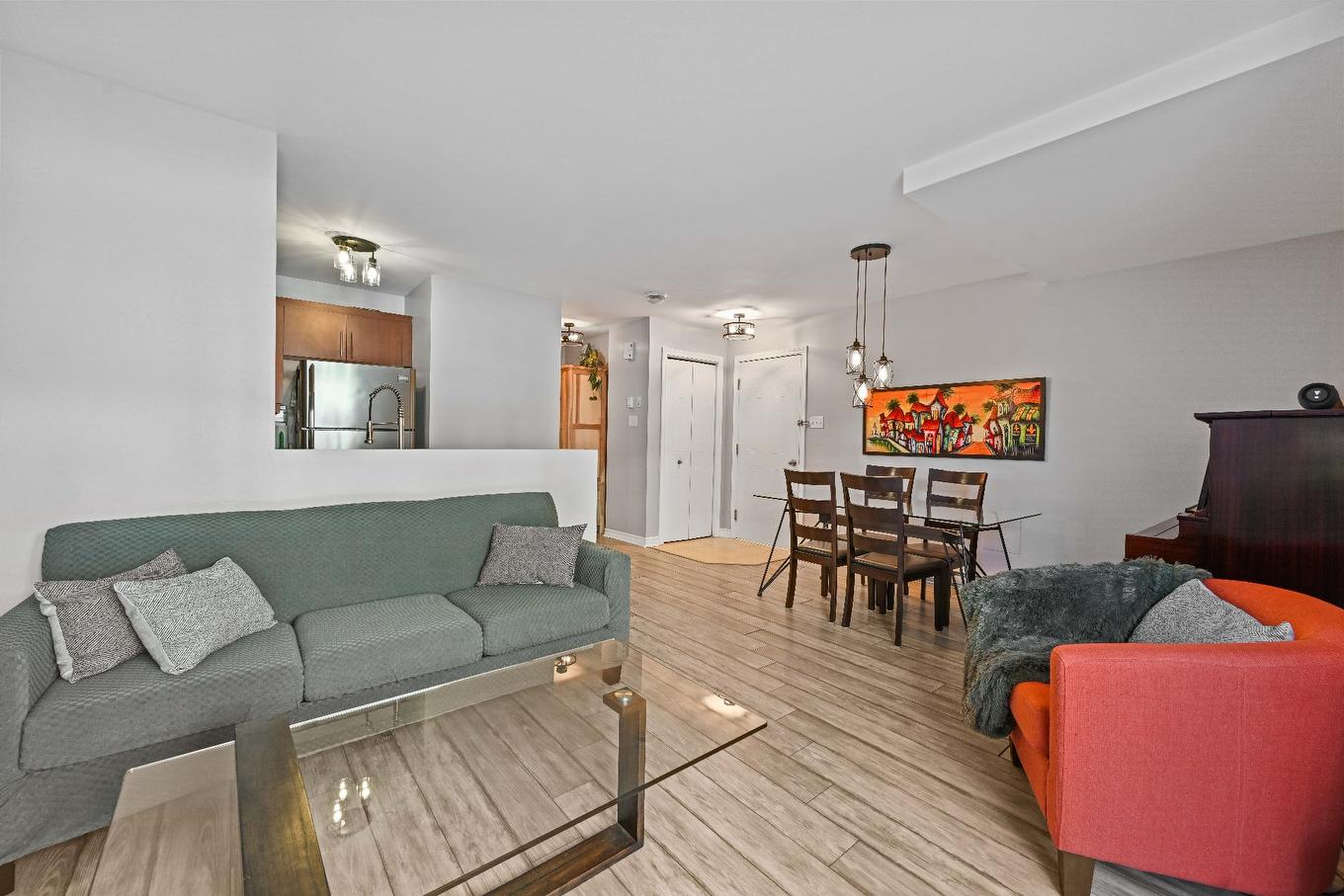 Overall view - 6500 Rue Claudel, Brossard, QC - Indoor Photo Showing Living Room