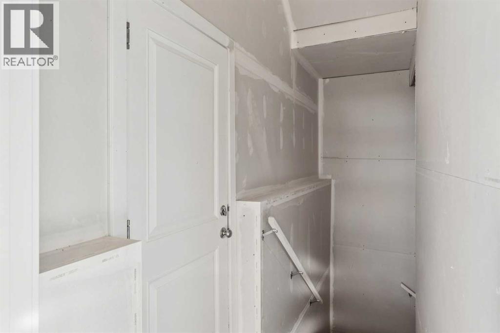 438 South Shore Drive, Chestermere, AB - Indoor