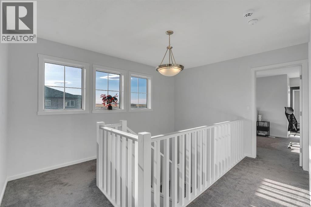 4 Southwinds Gate Sw, Airdrie, AB - Indoor Photo Showing Other Room