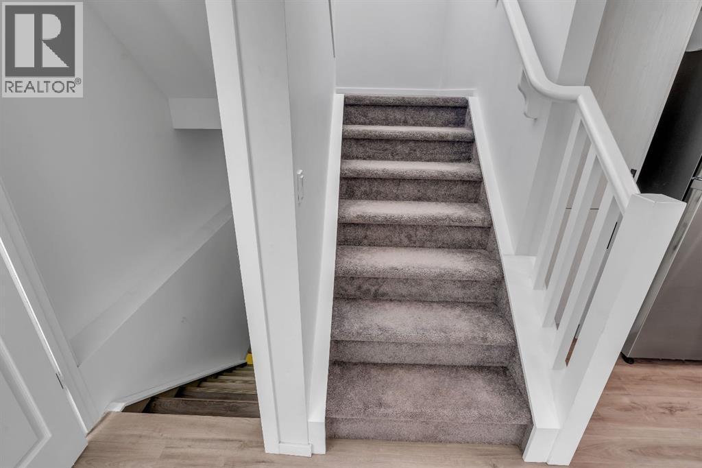 4 Southwinds Gate Sw, Airdrie, AB - Indoor Photo Showing Other Room