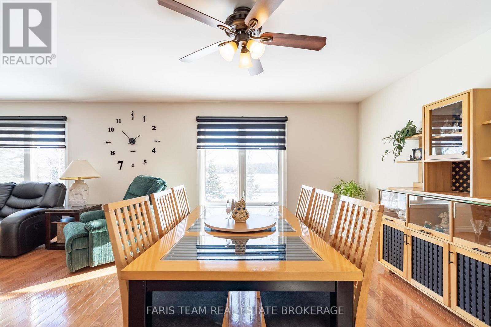 360 Concession Road 6 E, Tiny, ON - Indoor Photo Showing Dining Room