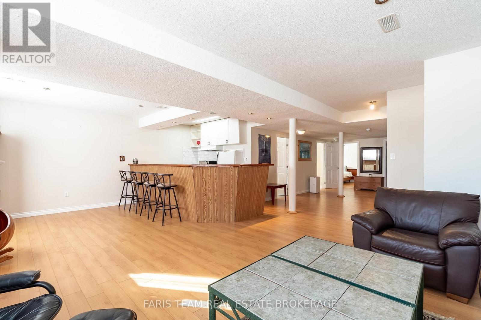 360 Concession Road 6 E, Tiny, ON - Indoor Photo Showing Living Room