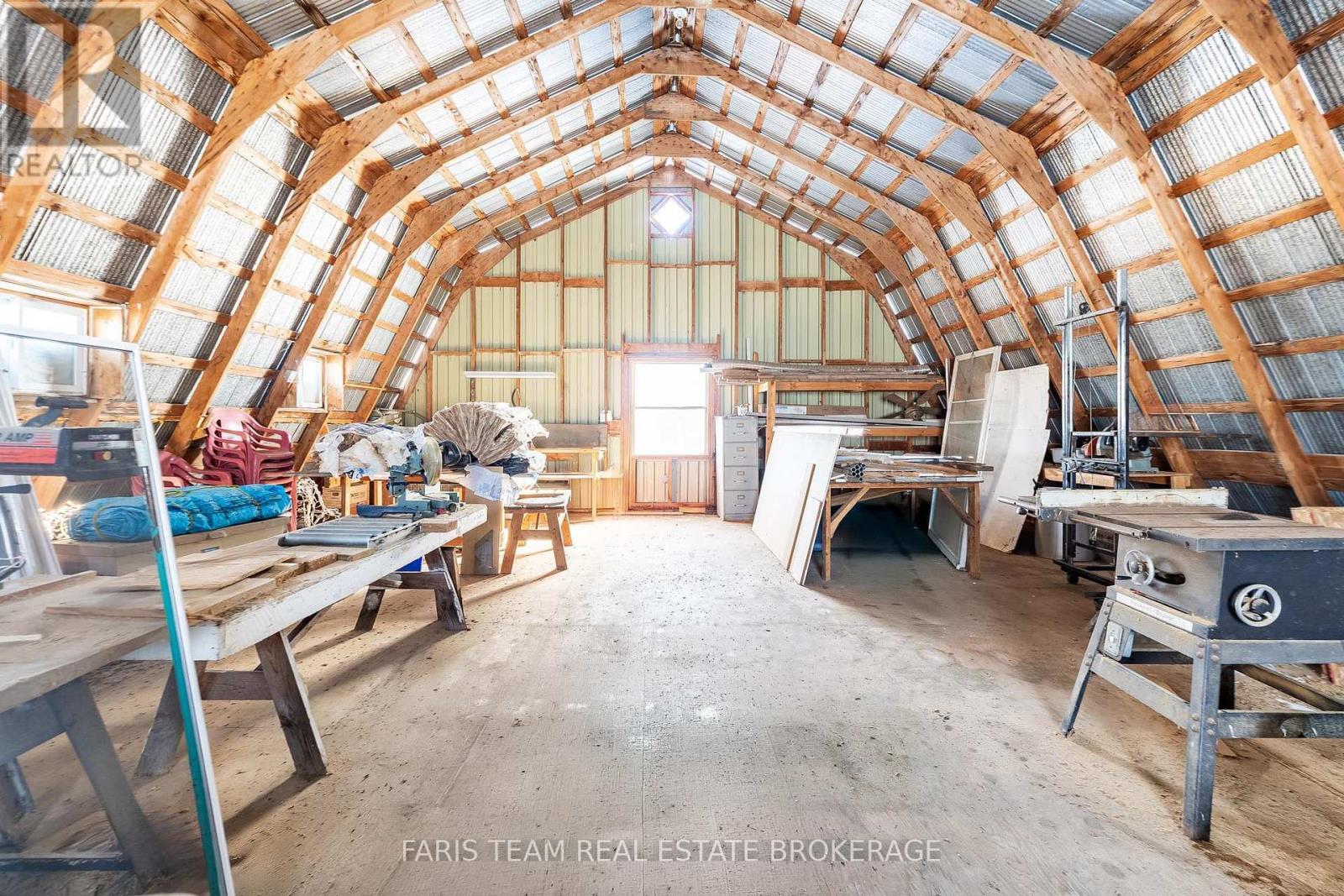 360 Concession Road 6 E, Tiny, ON - Indoor