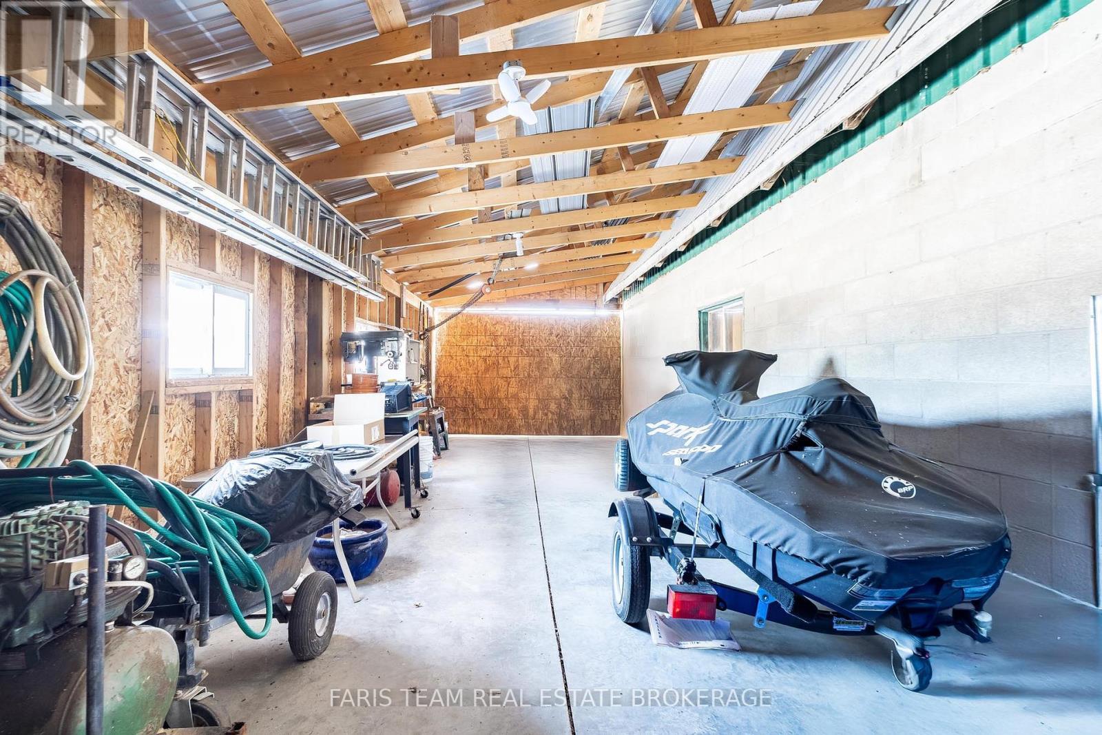 360 Concession Road 6 E, Tiny, ON - Indoor