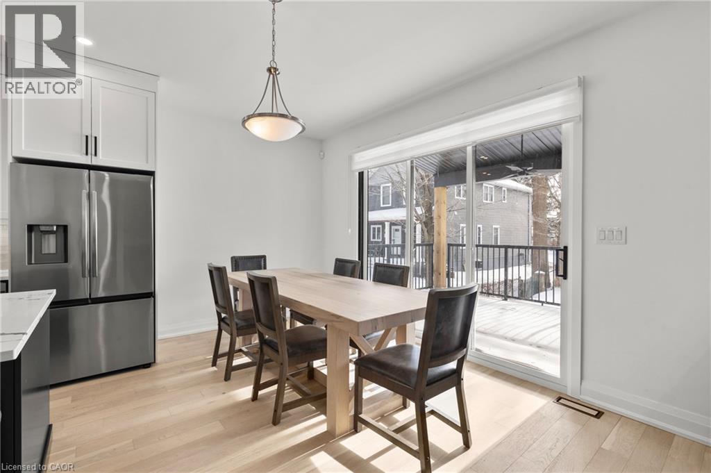3709 Ryan Avenue, Fort Erie, ON - Indoor Photo Showing Dining Room