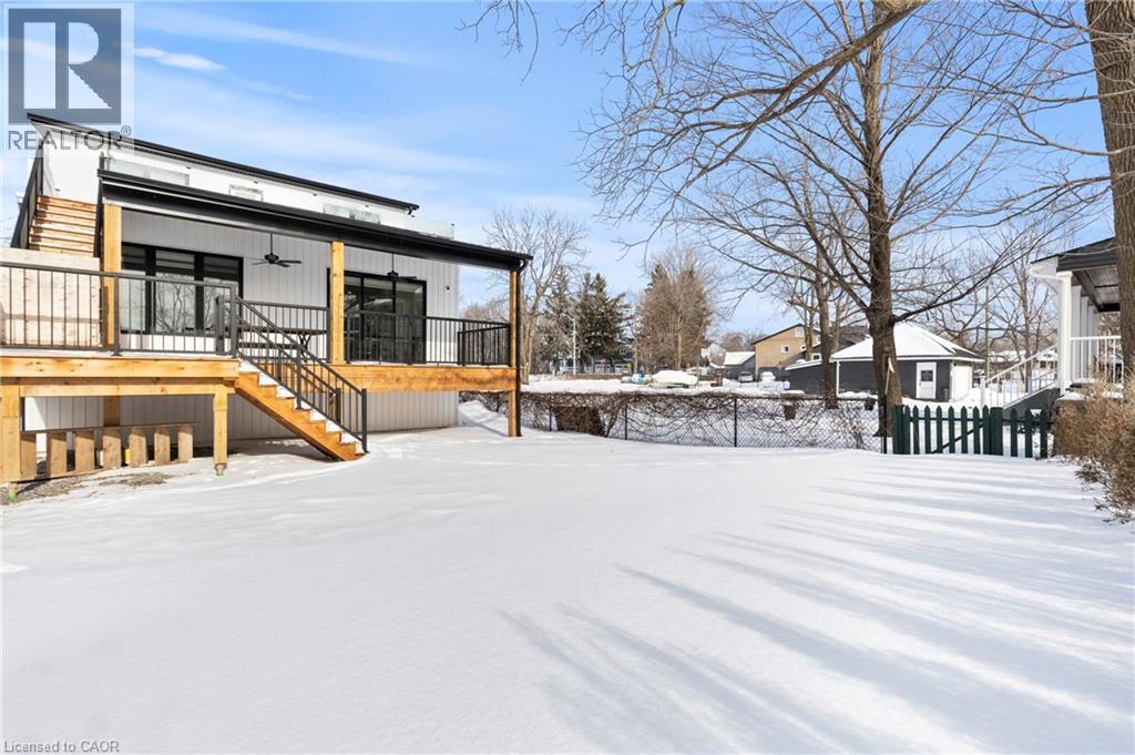 3709 Ryan Avenue, Fort Erie, ON - Outdoor With Deck Patio Veranda