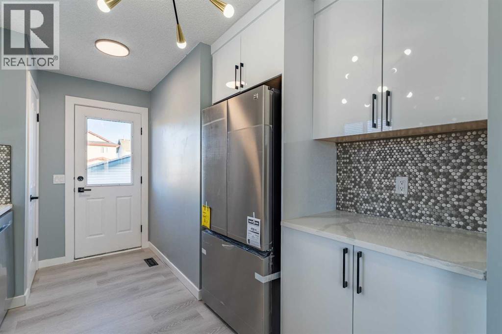 134 Erin Meadow Crescent Se, Calgary, AB - Indoor