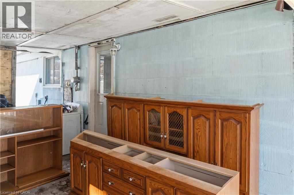 52 Ruby Street, Kitchener, ON - Indoor