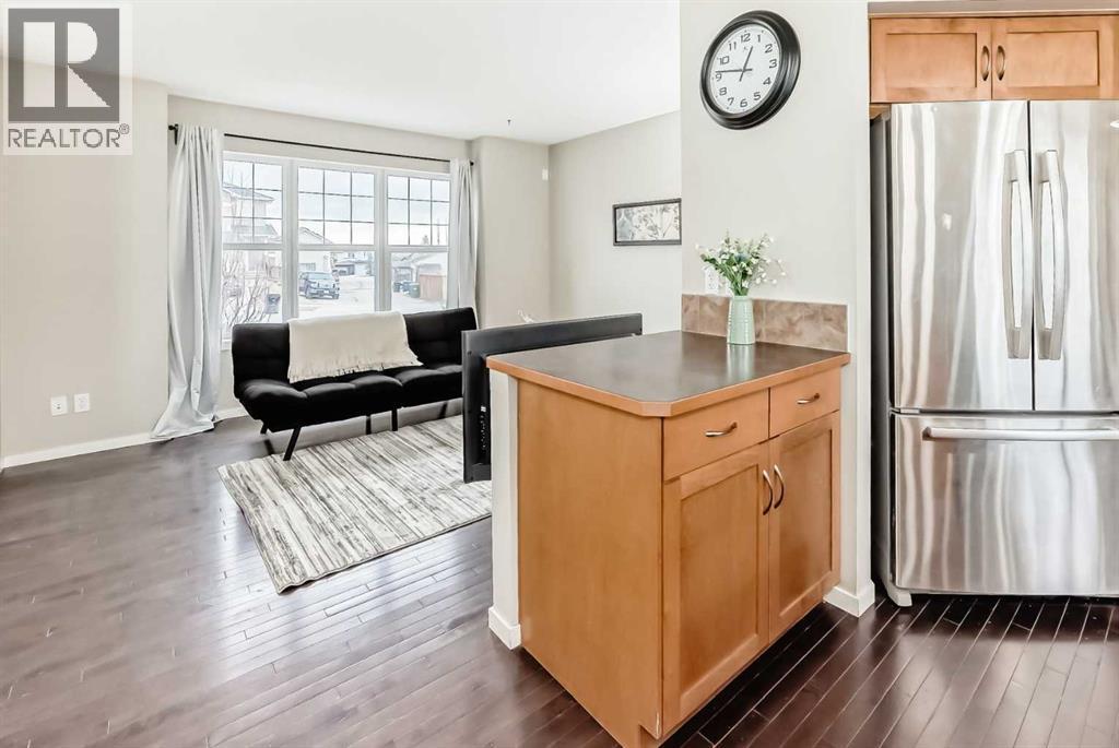 822 Panatella Boulevard Nw, Calgary, AB - Indoor Photo Showing Kitchen