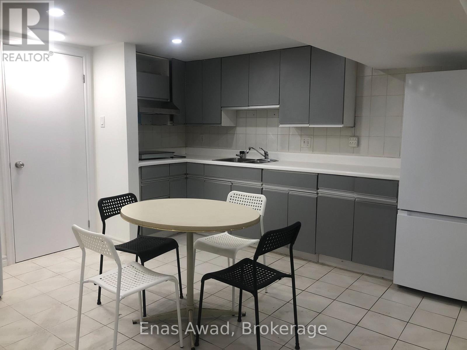 312 Strathmore Boulevard, Toronto (Danforth), ON