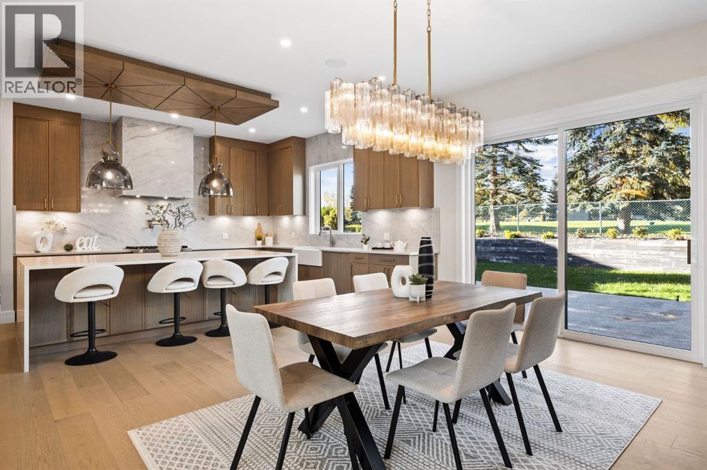 620 Varsity Estates Crescent Nw, Calgary, AB - Indoor Photo Showing Dining Room