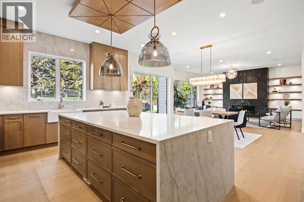 620 Varsity Estates Crescent Nw, Calgary, AB - Indoor Photo Showing Kitchen With Upgraded Kitchen