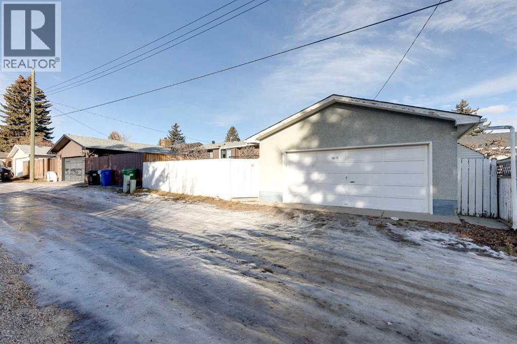 5611 Maidstone Crescent Ne, Calgary, AB - Outdoor