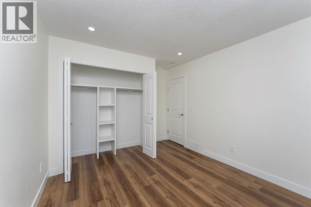140 Whitworth Way, Calgary, AB - Indoor Photo Showing Other Room