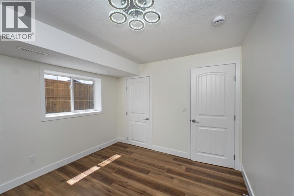 140 Whitworth Way, Calgary, AB - Indoor Photo Showing Other Room