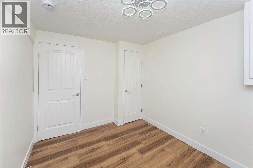 140 Whitworth Way, Calgary, AB - Indoor Photo Showing Other Room