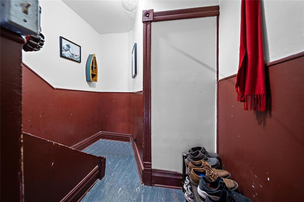 45 Furby Street, Winnipeg, MB - Indoor Photo Showing Other Room