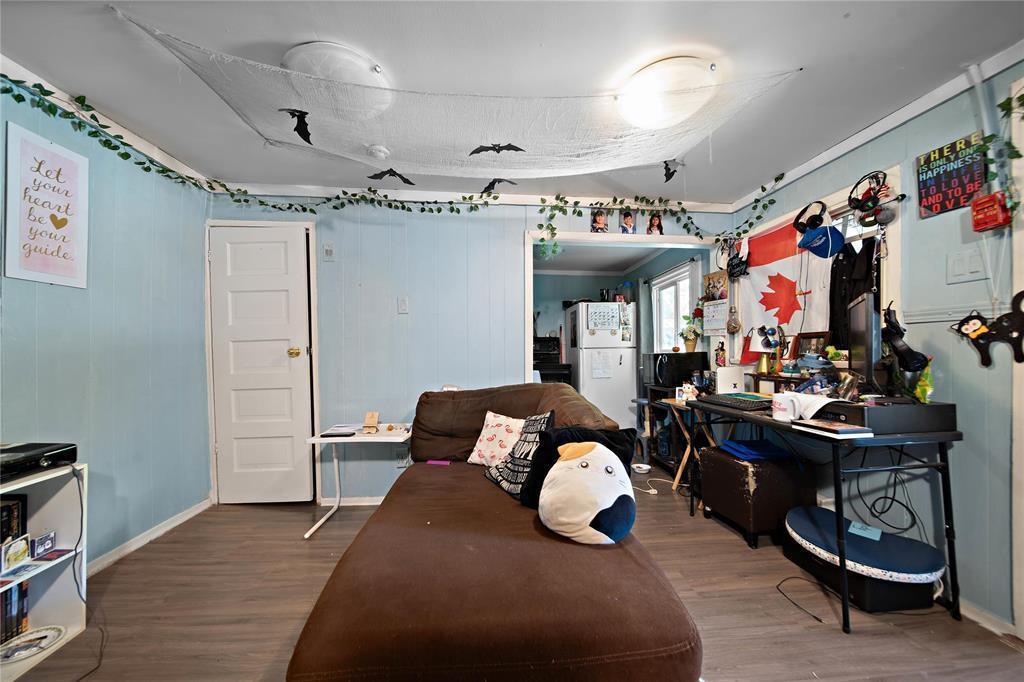45 Furby Street, Winnipeg, MB - Indoor