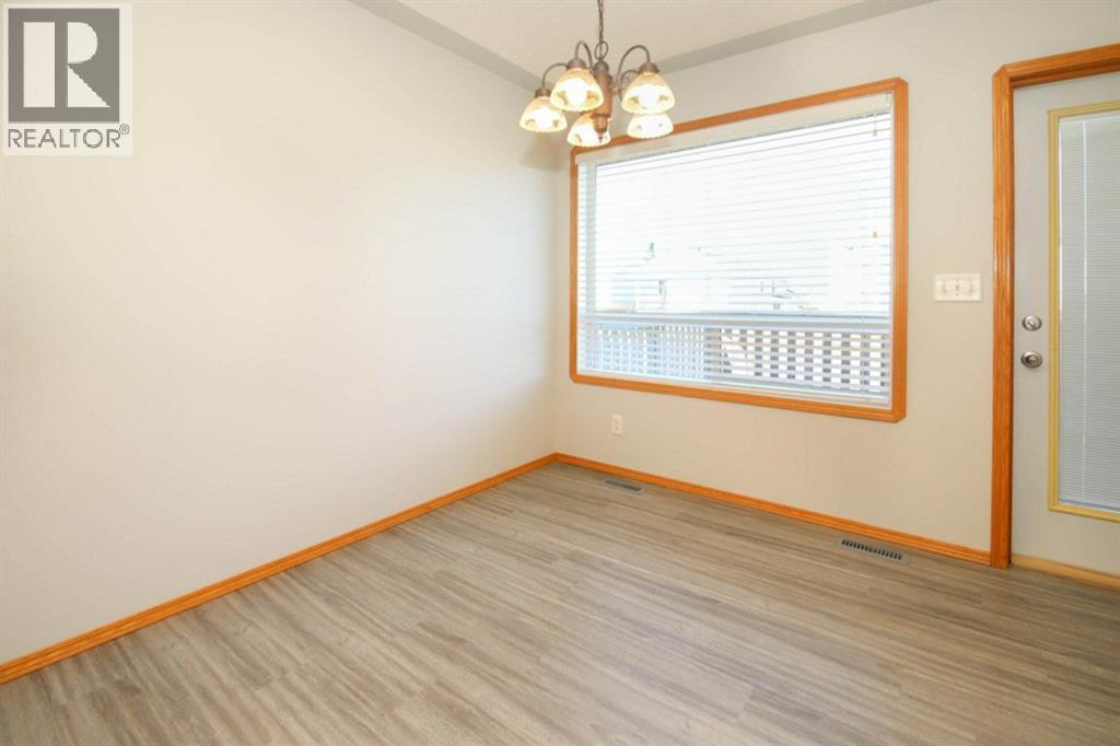 33 Duckering Close, Red Deer, AB - Indoor Photo Showing Other Room