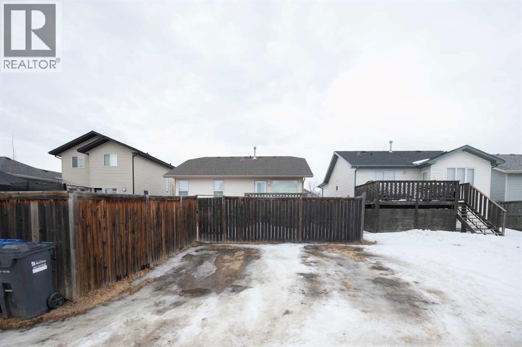 33 Duckering Close, Red Deer, AB - Outdoor
