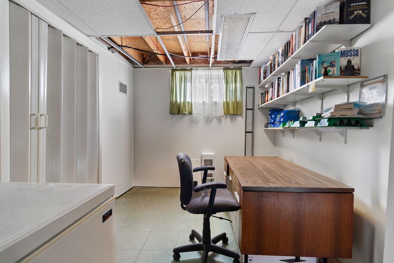 Atelier - 1381 Boul. Gaétan-Boucher, Longueuil (Saint-Hubert), QC - Indoor