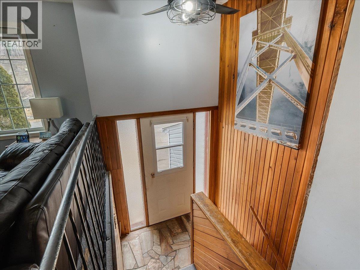 522 3Rd Avenue, Rivervale, BC - Indoor Photo Showing Other Room