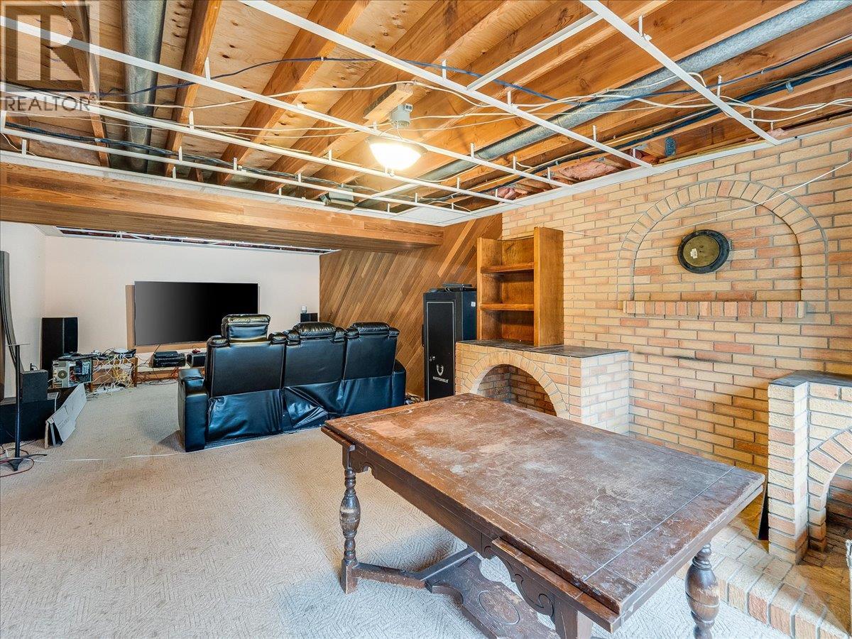522 3Rd Avenue, Rivervale, BC - Indoor