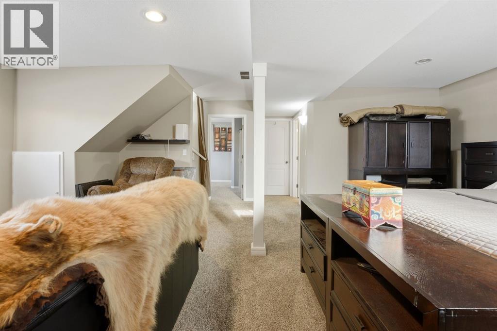 57 Garden Road, Lacombe, AB - Indoor Photo Showing Bedroom