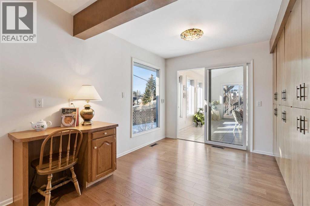 34 Rosery Drive Nw, Calgary, AB - Indoor