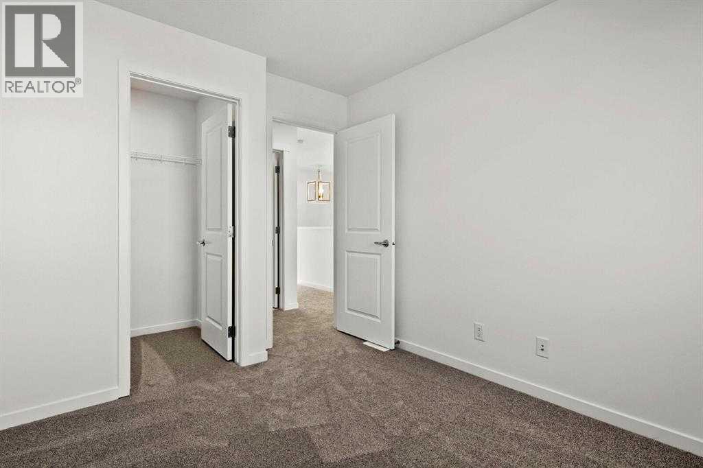 640 Masters Road Se, Calgary, AB - Indoor Photo Showing Other Room