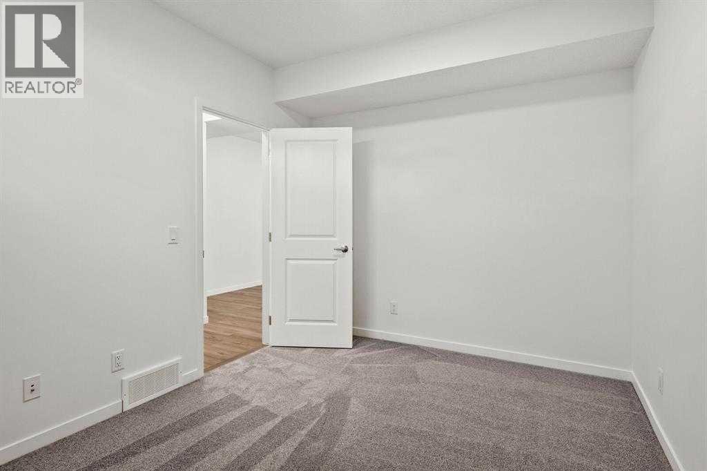 640 Masters Road Se, Calgary, AB - Indoor Photo Showing Other Room