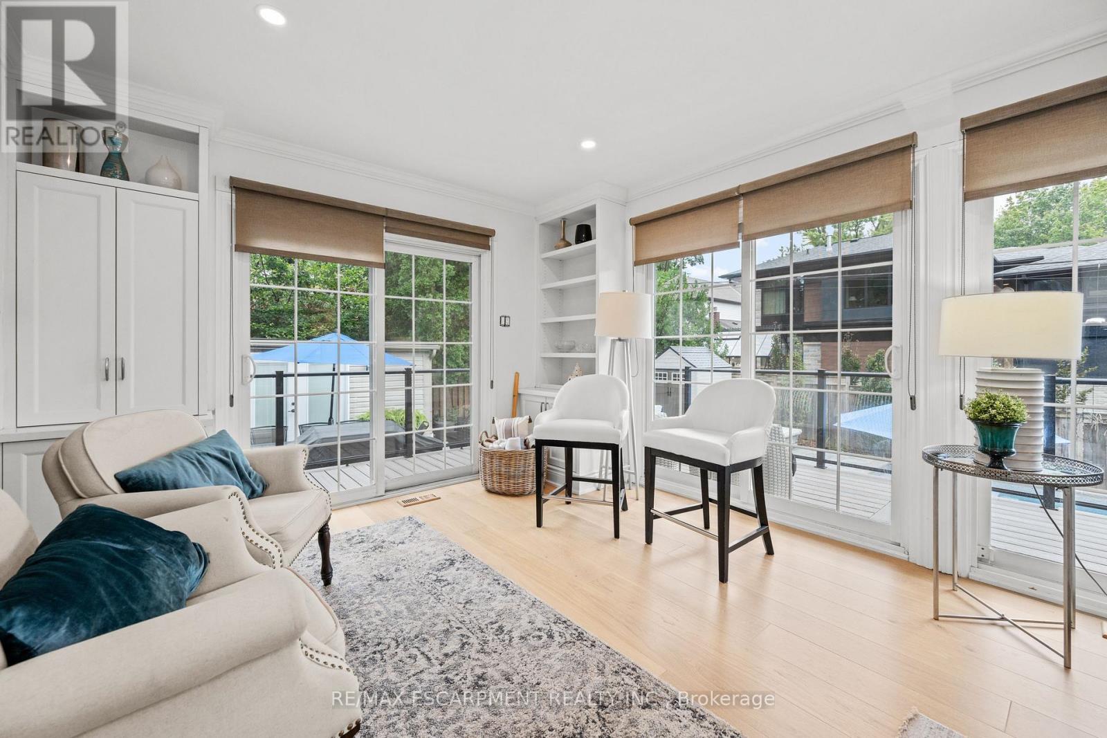 1390 Halifax Place, Burlington, ON - Indoor