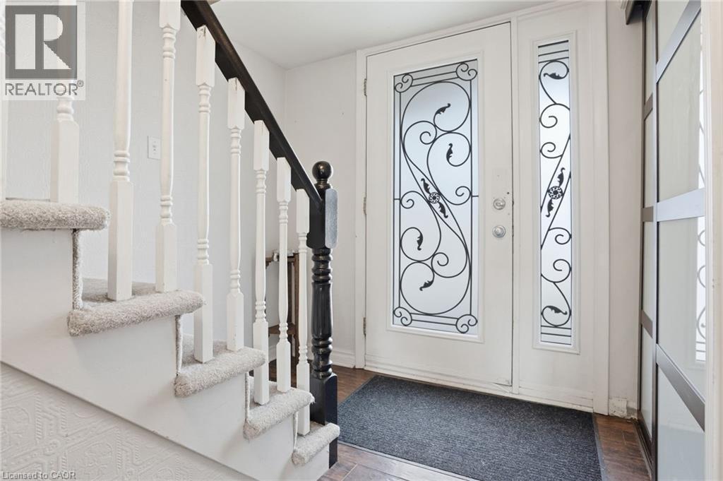 65 Rolston Drive, Hamilton, ON - Indoor Photo Showing Other Room