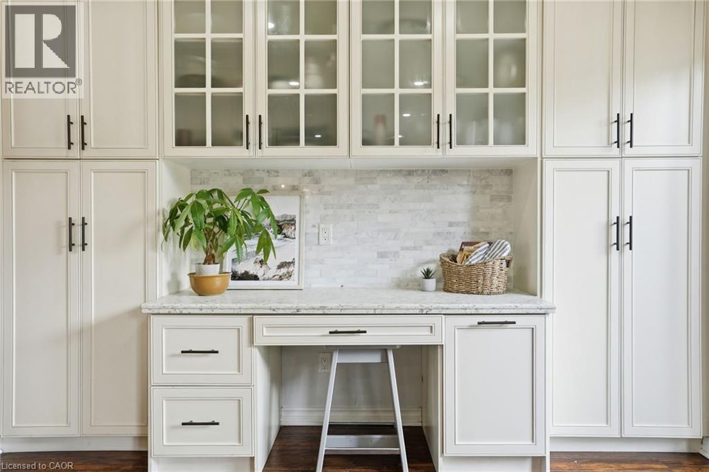 65 Rolston Drive, Hamilton, ON - Indoor Photo Showing Other Room