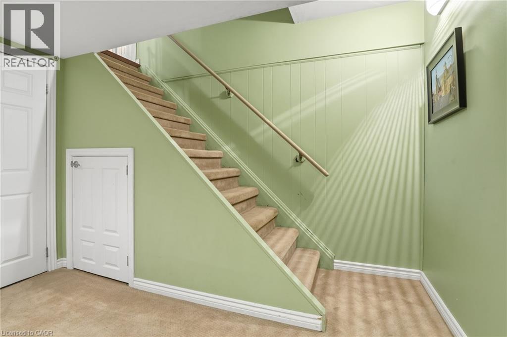 65 Rolston Drive, Hamilton, ON - Indoor Photo Showing Other Room